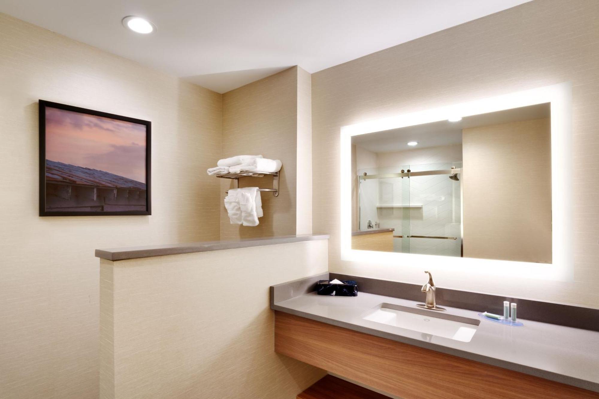 Fairfield Inn By Marriott Lexington Park Patuxent River Naval Air Station Exterior photo
