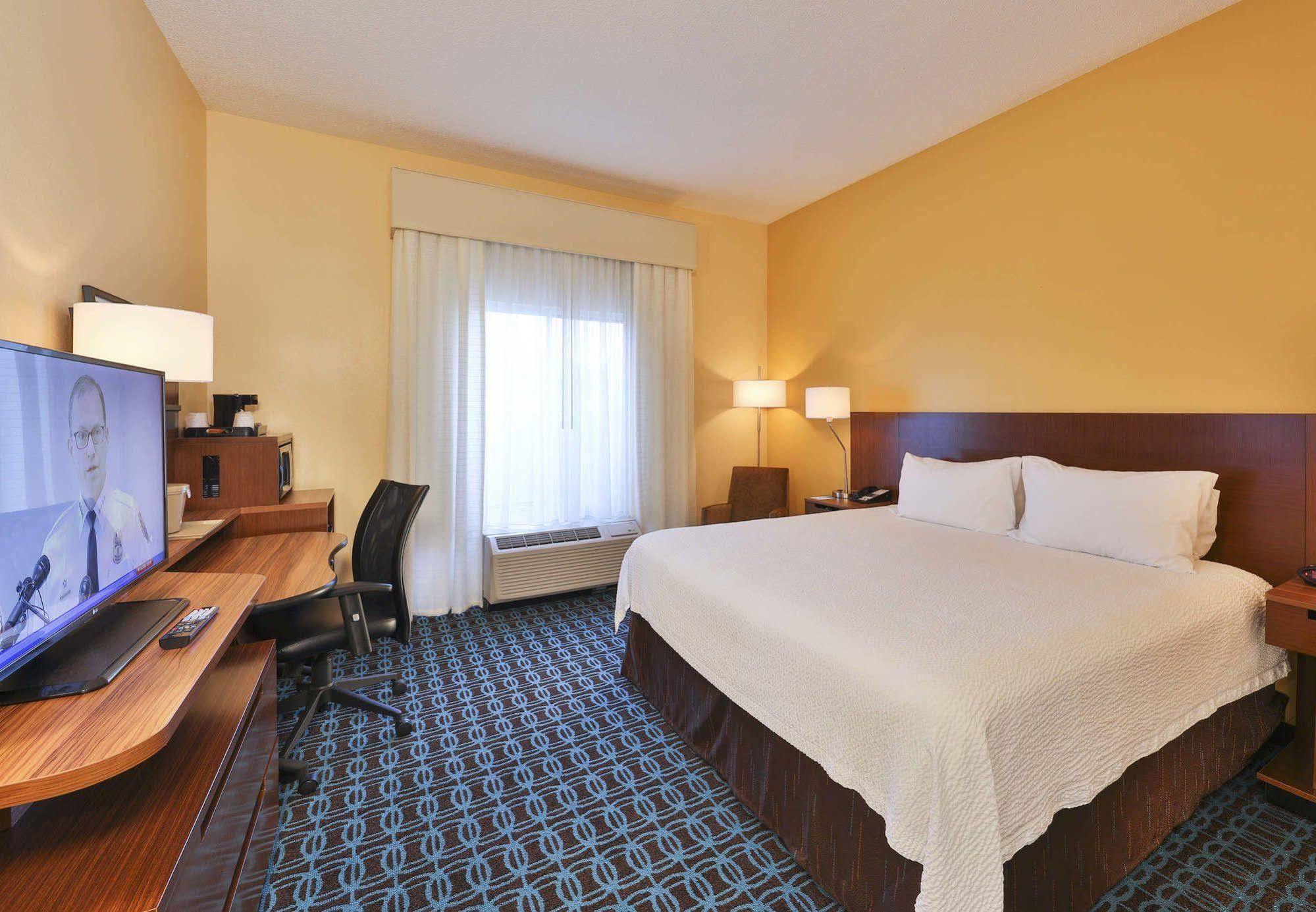 Fairfield Inn By Marriott Lexington Park Patuxent River Naval Air Station Exterior photo